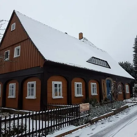 Holiday Home With 2 Bedrooms Großschönau